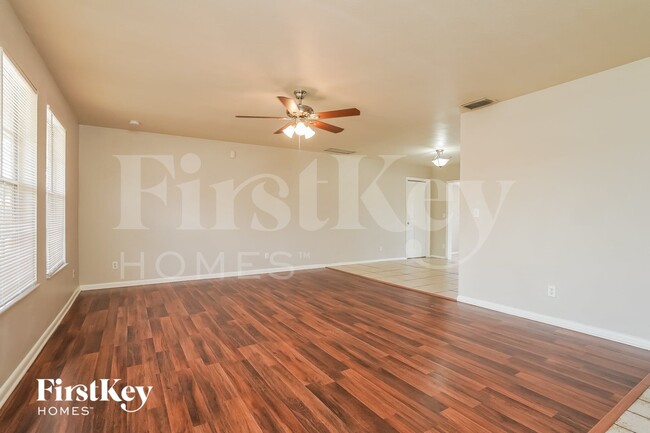 432 SW 37th Terrace in Cape Coral, FL - Building Photo - Building Photo