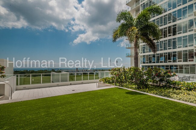 145 2nd Ave S-Unit -APT 623 in St. Petersburg, FL - Building Photo - Building Photo