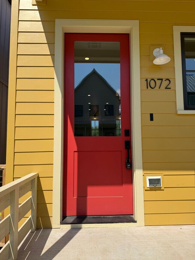 1072 Hangar Dr in Oklahoma City, OK - Building Photo - Building Photo