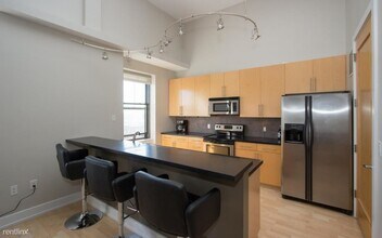 400 Walnut St in Des Moines, IA - Building Photo - Building Photo
