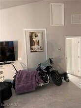2861 Tropicana Blvd in Naples, FL - Foto de edificio - Building Photo