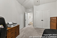 5303 Hickory Pl in San Antonio, TX - Foto de edificio - Building Photo