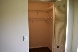 2522 Pine Ridge Way S in Palm Harbor, FL - Building Photo - Building Photo
