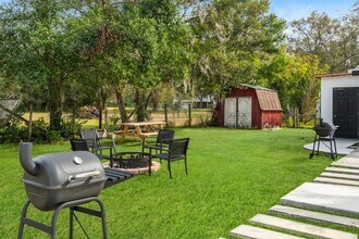 3105 Wallace Branch Rd in Plant City, FL - Building Photo - Building Photo