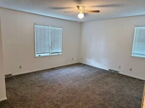 723 NE 6th St in Ankeny, IA - Building Photo - Building Photo