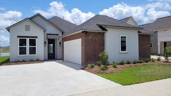 14417 Caroline Wy in Baton Rouge, LA - Building Photo