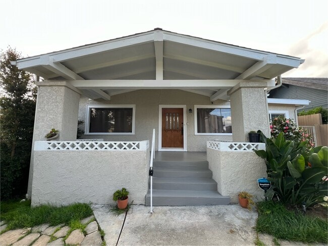 815 N Hobart Blvd in Los Angeles, CA - Building Photo - Building Photo