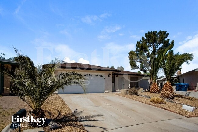 227 Autumn Ct in Henderson, NV - Building Photo - Building Photo