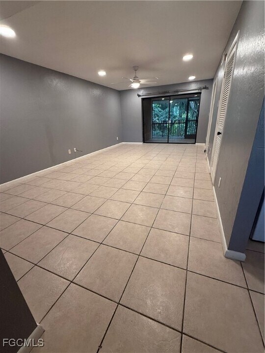 28100 Pine Haven Way in Bonita Springs, FL - Building Photo