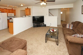 37 Red Plank Wy in Rochester, NY - Building Photo - Building Photo