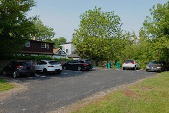 254 N Slusser St in Grayslake, IL - Building Photo - Building Photo