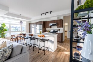 170 Cope Dr in Ottawa, ON - Building Photo