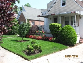 56-47 203rd St, Unit 1 in Queens, NY - Building Photo - Building Photo