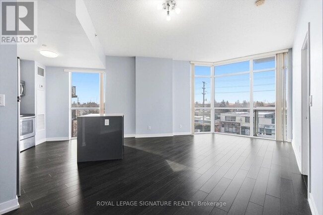 5101 Dundas St W in Toronto, ON - Building Photo - Building Photo