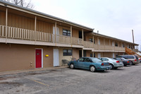 Stonebridge Apartments in Bethany, OK - Foto de edificio - Building Photo