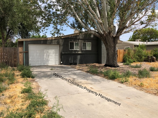 property at 1824 19th St