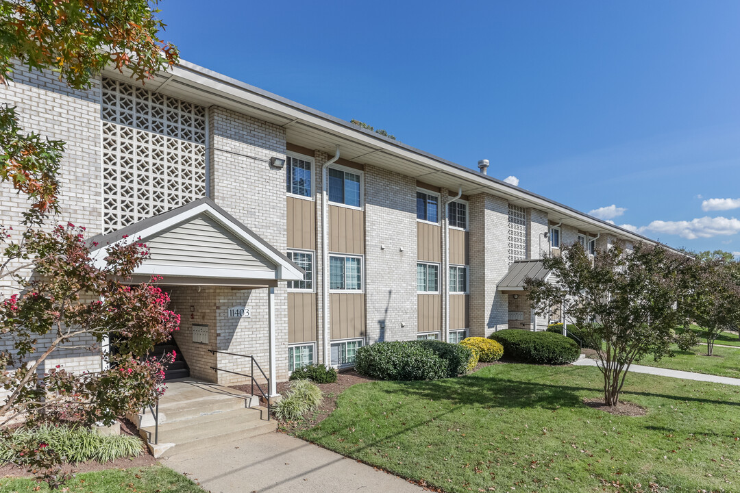 Oak Hill Apartments in Silver Spring, MD - Foto de edificio