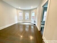 201 E Cottage St photo'