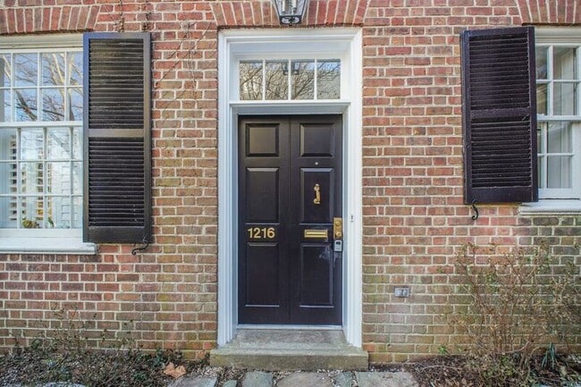 property at 1216 Sophia St