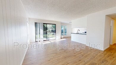 915 Lakeside Dr in Red Bluff, CA - Building Photo - Building Photo