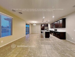 3331 E Russell St in Mesa, AZ - Foto de edificio - Building Photo