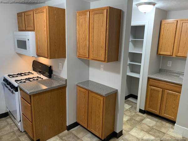 21 Mansfield St, Unit #2 in Boston, MA - Foto de edificio - Building Photo