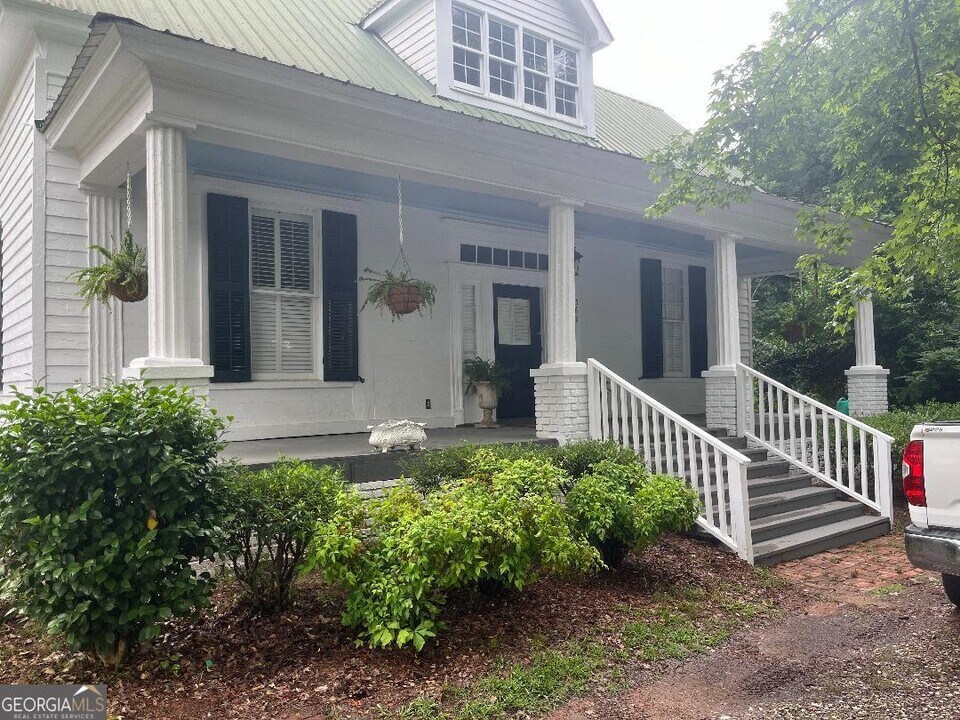 568 S Talbotton St in Greenville, GA - Building Photo