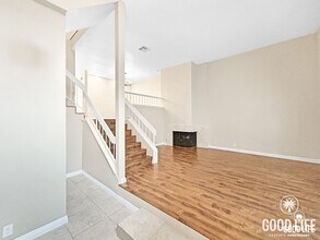 3330 Caminito Eastbluff in La Jolla, CA - Building Photo - Building Photo