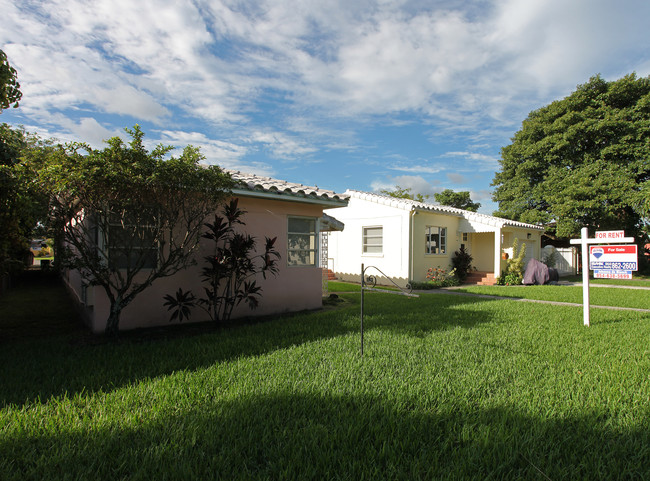 1712-1714 Fletcher St in Hollywood, FL - Building Photo - Building Photo