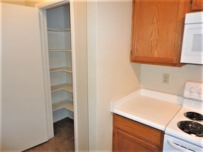 2306 N 88th Ave in Phoenix, AZ - Foto de edificio - Building Photo