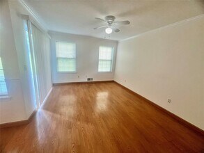 28 Kent Ct in Middletown, NY - Building Photo - Building Photo