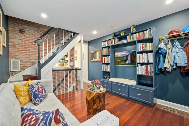 1247 Maryland Ave NE in Washington, DC - Foto de edificio - Building Photo