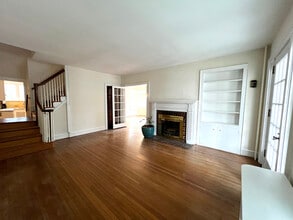 225 S 4th St in North Wales, PA - Foto de edificio - Building Photo