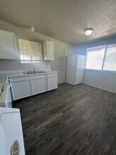 5300 5300 S St in Roy, UT - Building Photo - Building Photo
