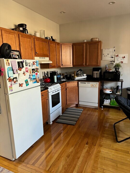 28 Alton Pl, Unit 5 in Brookline, MA - Foto de edificio