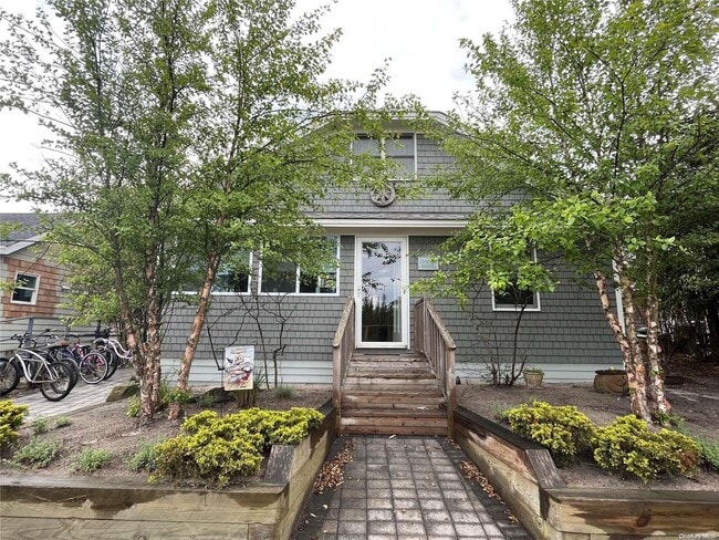 property at 985 Surf View Walk