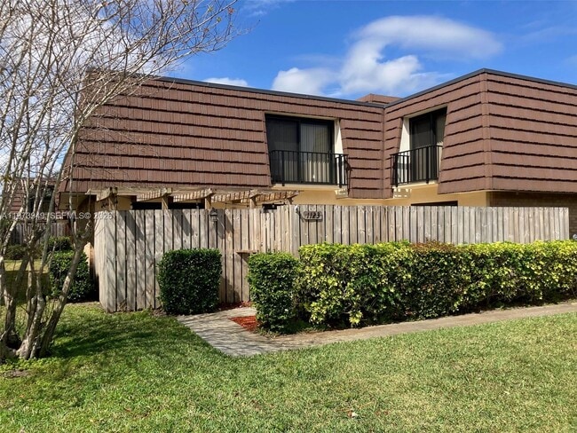 property at 1123 11th Ln