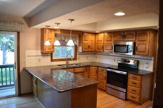 303 Pierce St in Papillion, NE - Building Photo - Building Photo