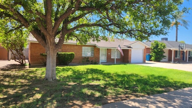 property at 803 W Luke Ave