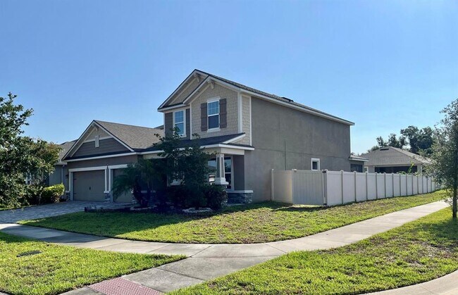 901 Better Days Pl in Valrico, FL - Building Photo - Building Photo