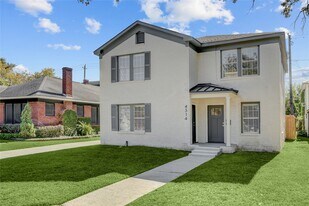 4314 Bell St in Houston, TX - Building Photo