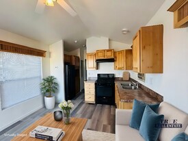 100 Dallas St in Fernley, NV - Building Photo