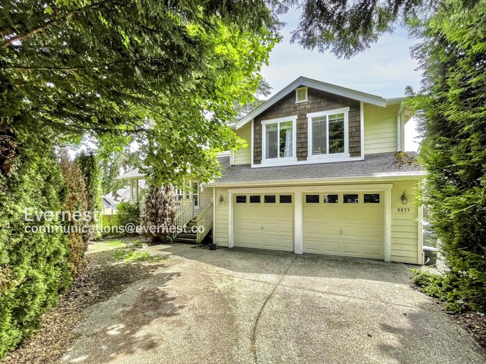 8833 NE 178th St in Bothell, WA - Building Photo