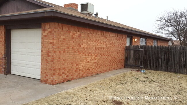 7807 Avenue X in Lubbock, TX - Building Photo - Building Photo