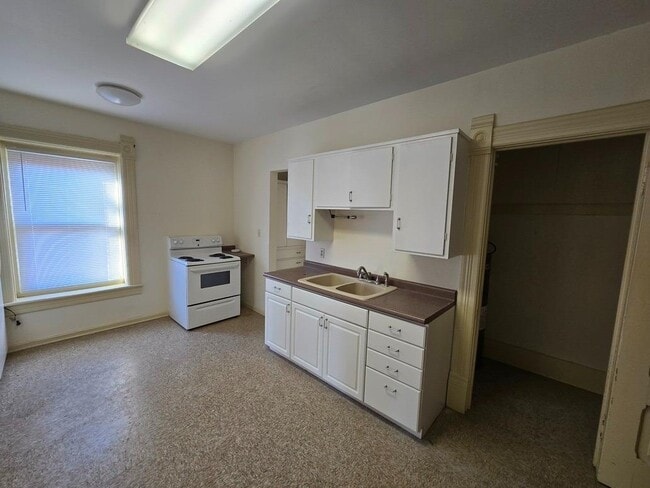 318 Liberty St in Morris, IL - Foto de edificio - Building Photo