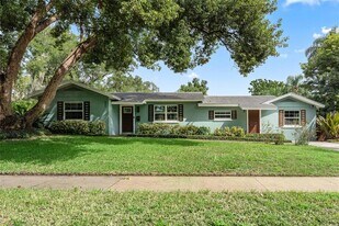 2351 Westminster Ct in Winter Park, FL - Building Photo