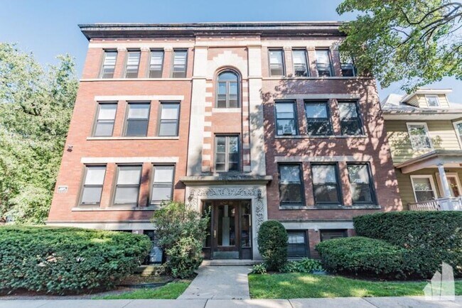 1251 W Rosemont Ave in Chicago, IL - Building Photo - Building Photo