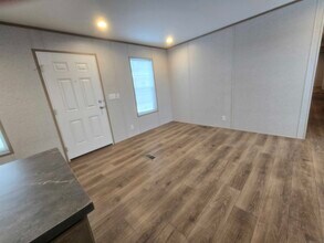 3510 N 9th St in Carter Lake, IA - Foto de edificio - Building Photo