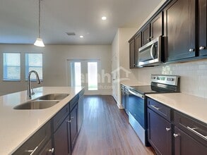 2109 Saffron Walden Dr in Plant City, FL - Foto de edificio - Building Photo