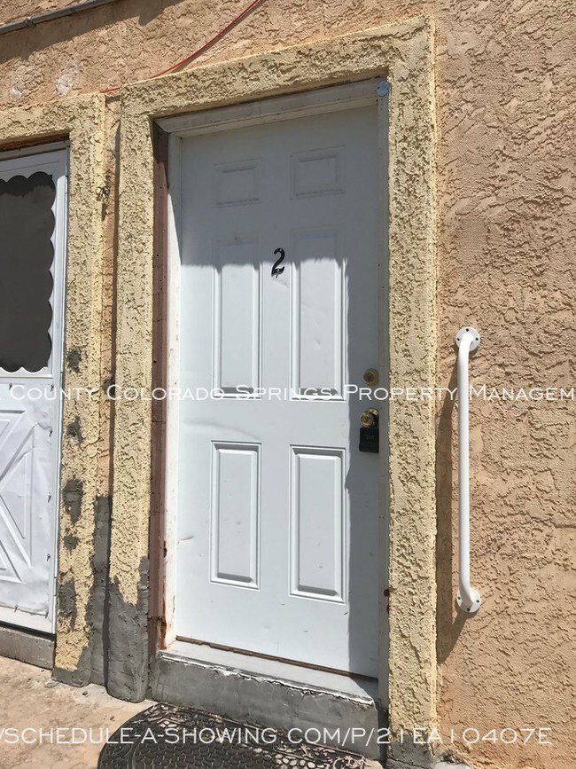 1630 Spruce St-Unit -2 in Pueblo, CO - Building Photo - Building Photo